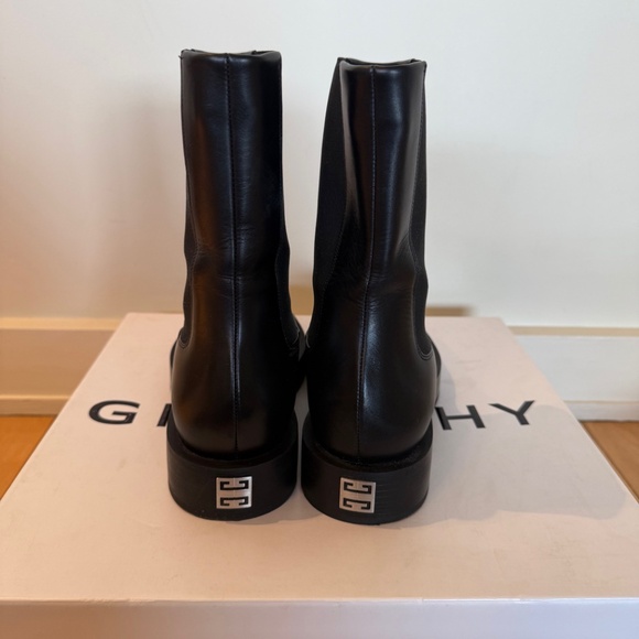 New Givenchy Squared Chelsea Ankle Boots Black Leather in size 38 - Picture 7 of 10